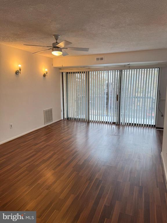 Building Photo - 7597 Gales Ct