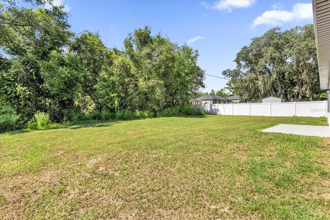 Building Photo - 420 Marion Oaks Course