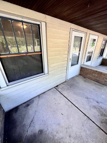 Building Photo - 3711 Boulevard Pl