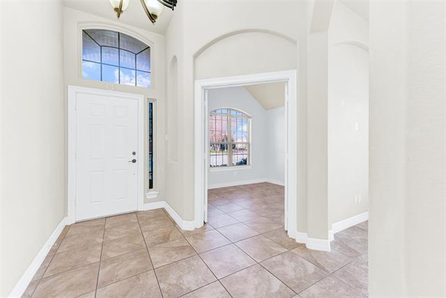 Building Photo - 908 Appalachian Dr