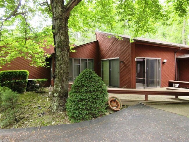 Building Photo - 830 Warrendale Bayne Rd
