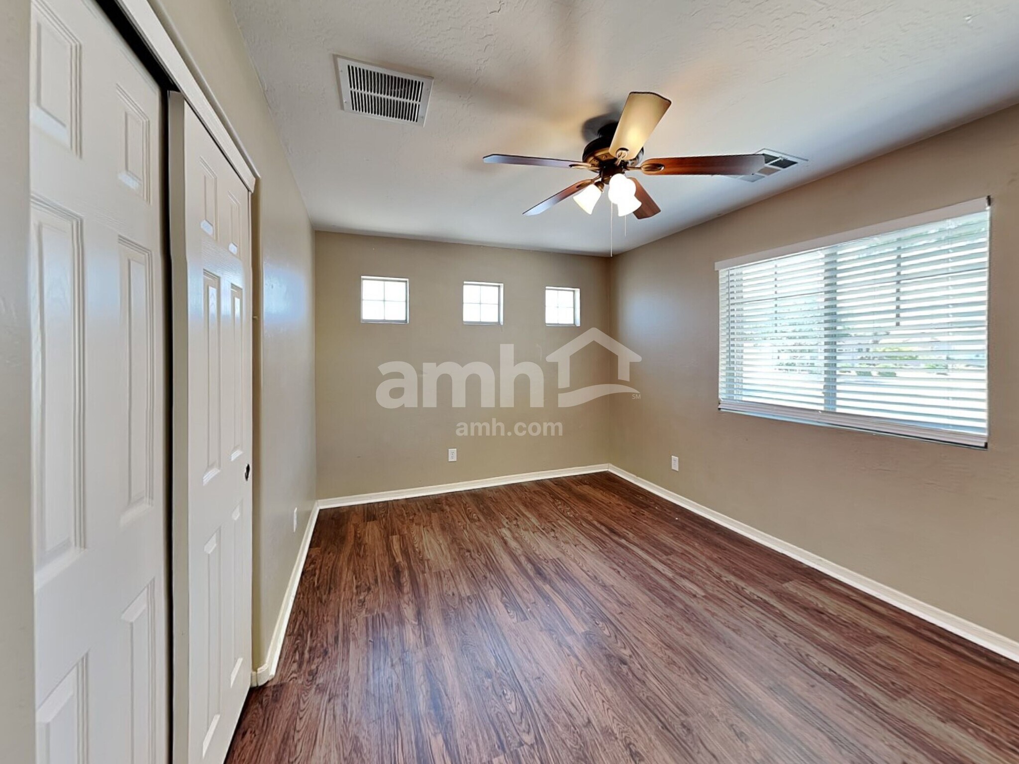 Building Photo - 2653 W Sunset Way