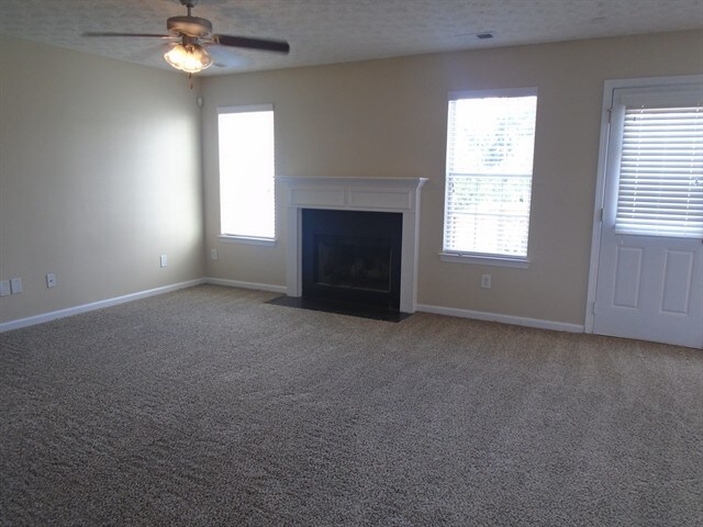 Building Photo - 131 Cottonbelle Dr