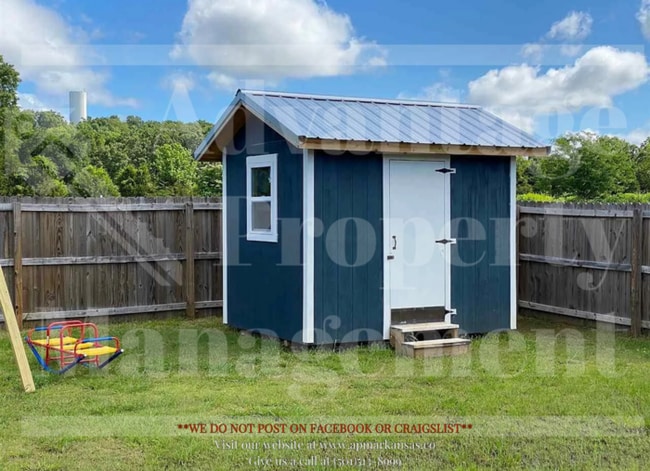 Building Photo - 3010 Alderwood Dr