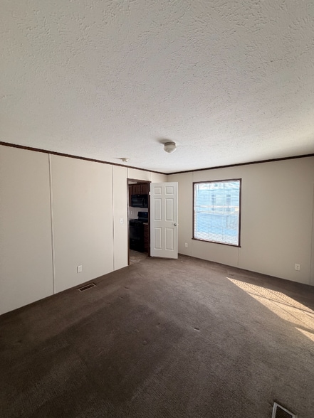 Building Photo - 84 Dunlap Cir