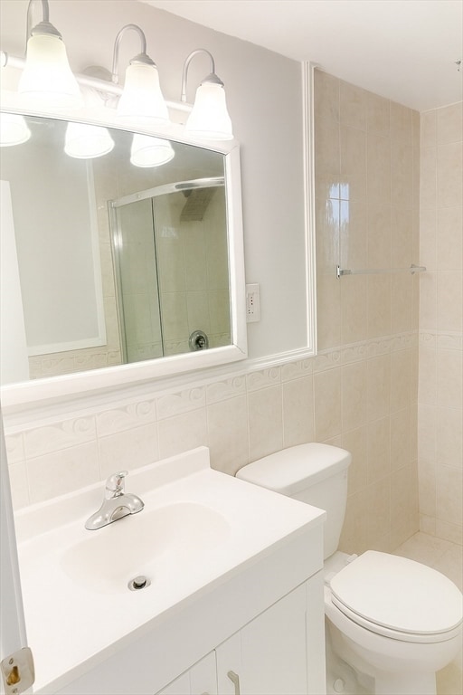 Building Photo - 8 Roberts Rd