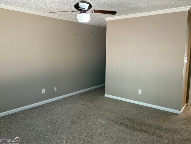 Building Photo - 2187 Palmyra Dr