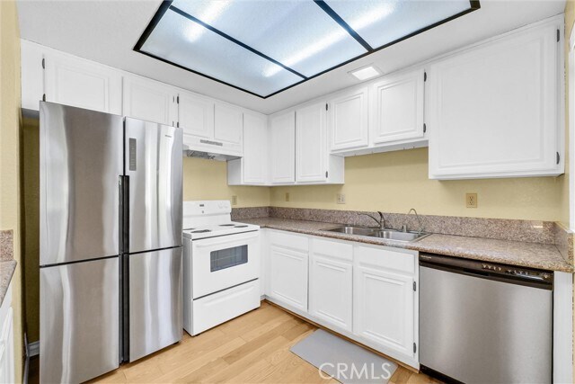 Building Photo - 771 Racquet Club Dr