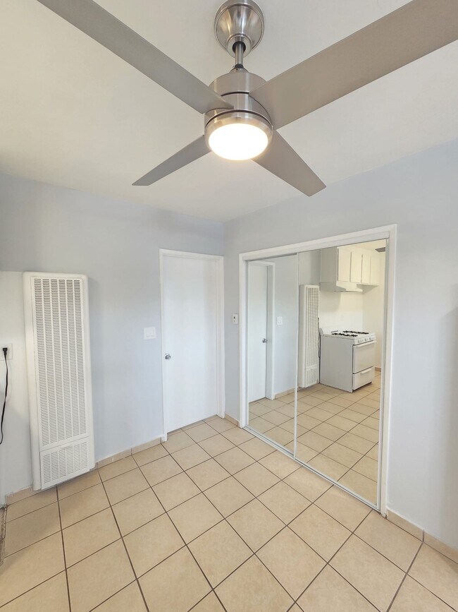 Building Photo - 4660 Kester Ave