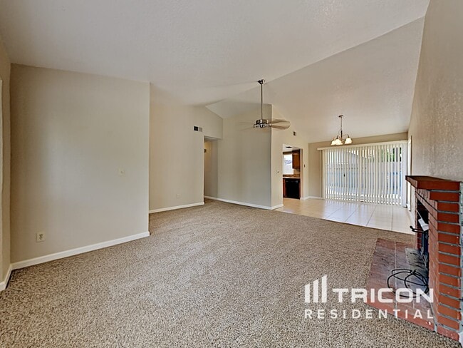 Building Photo - 324 Kendrick Ln