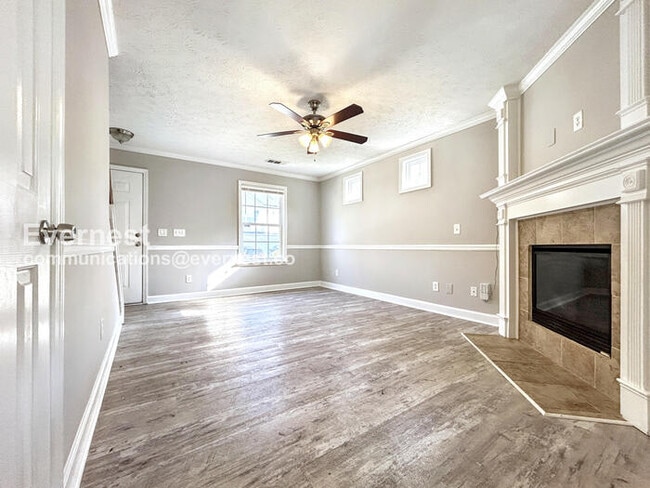 Building Photo - 113 Oak Grove Pl