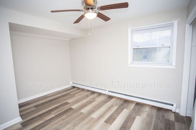 Building Photo - 19 Estate Rd