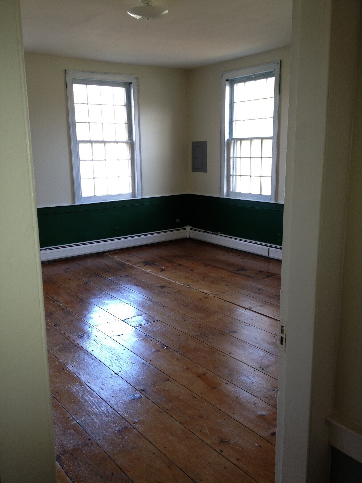 Building Photo - 79 Lower Creek Rd