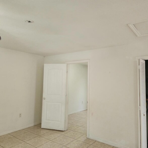 Building Photo - 12668 70th Pl N