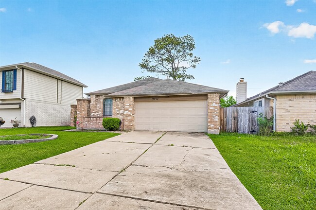 Building Photo - 12403 Meadow Ridge Dr