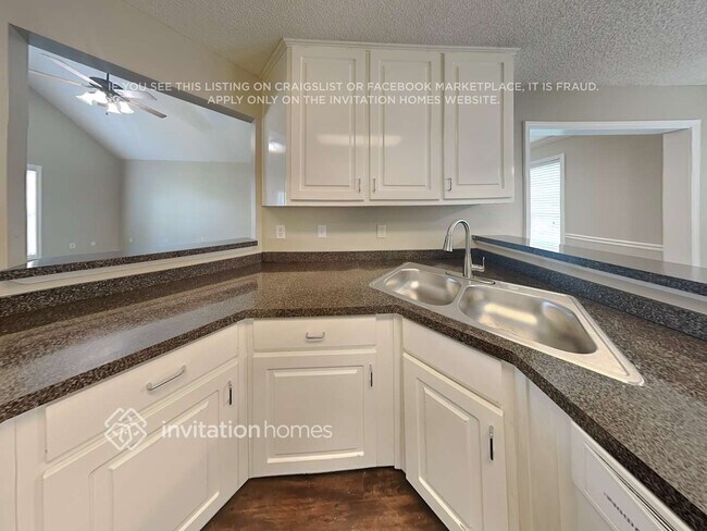 Building Photo - 4103 Lake Summit Ct