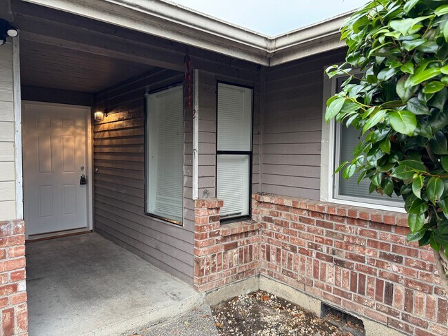 Primary Photo - 306 S 20th St