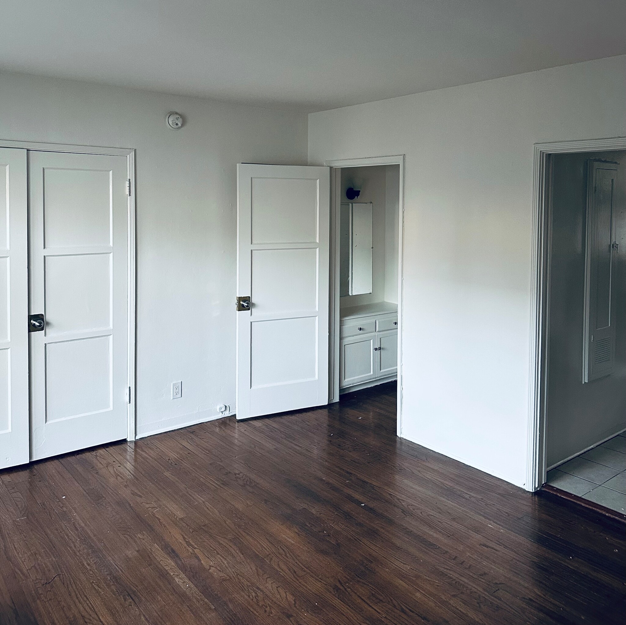 Building Photo - 959 Gayley Ave