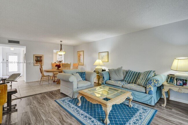 Building Photo - 14671 Bonaire Blvd