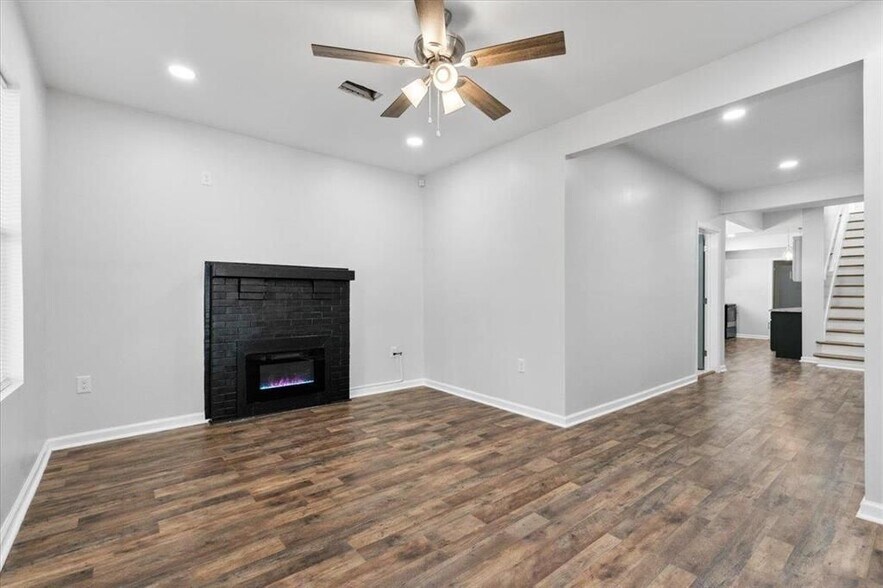 Building Photo - 1583 KENDALE