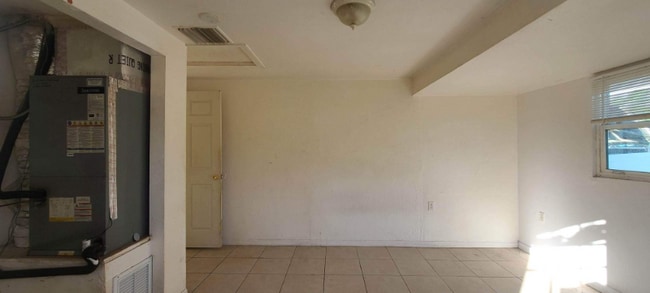 Building Photo - 8289 Pelican Rd