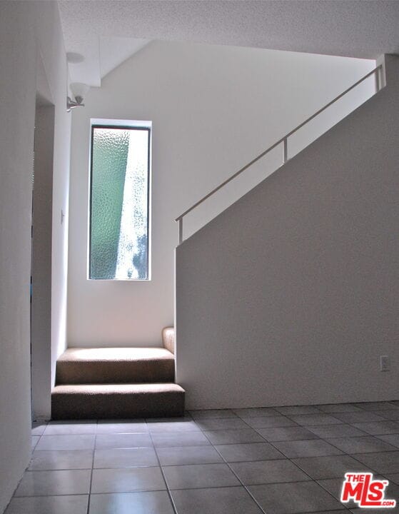 Building Photo - 3675 Keystone Av