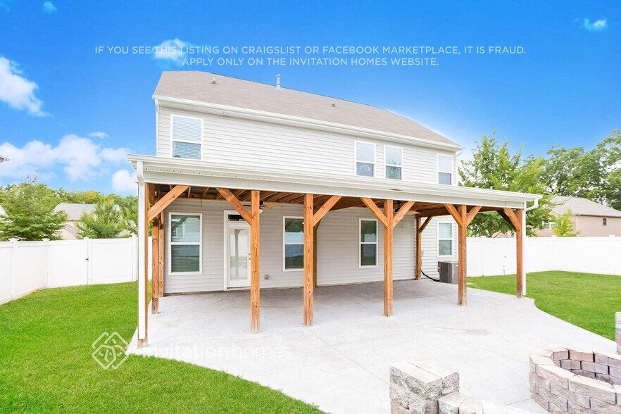 Building Photo - 10030 Wrigley Dr