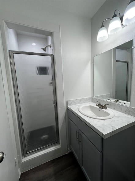 Building Photo - 8300 Doreen Ave