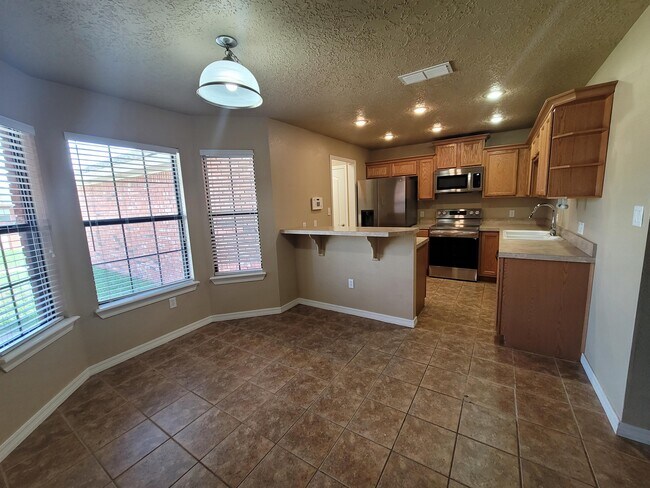 Building Photo - 4520 Sandstone Dr
