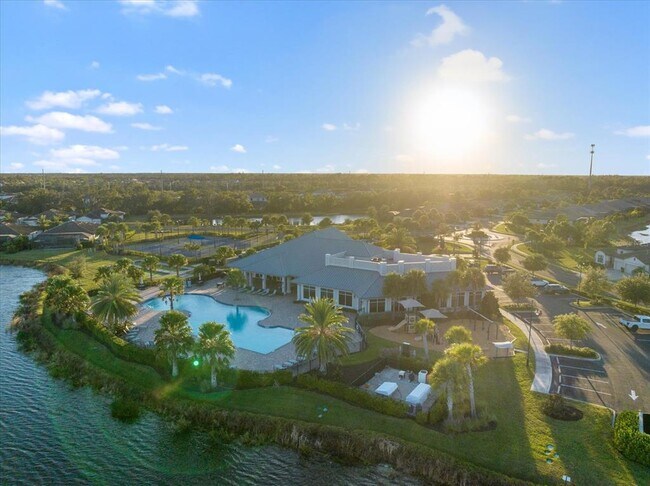 Building Photo - 6507 Clairborne Ln