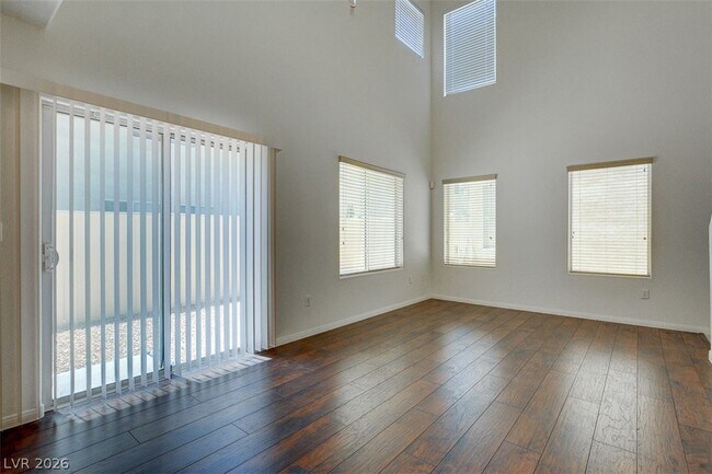 Building Photo - 5003 Groveland Ave