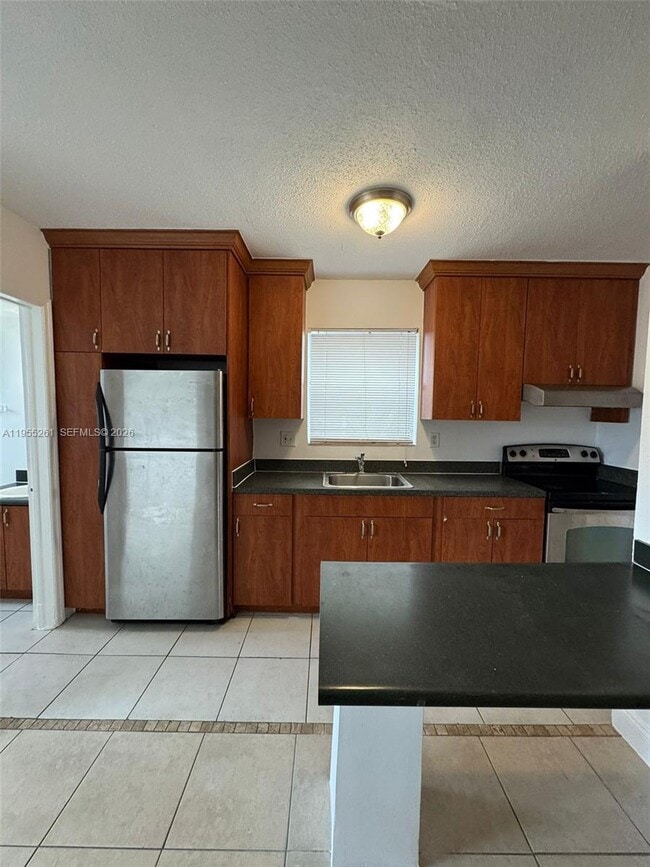 Building Photo - 4051 N Dixie Hwy