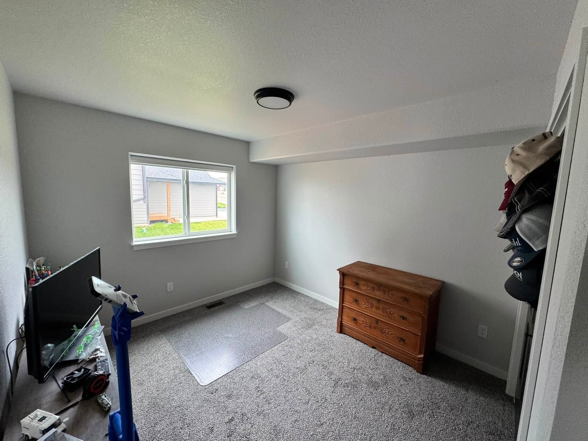 Building Photo - 1208 Kenai Dr