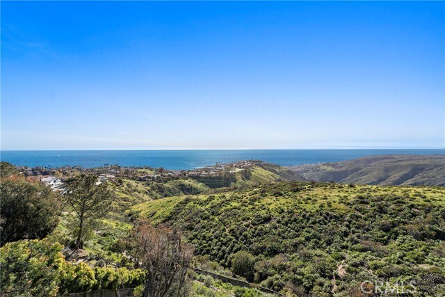 Building Photo - 3253 Alta Laguna Blvd