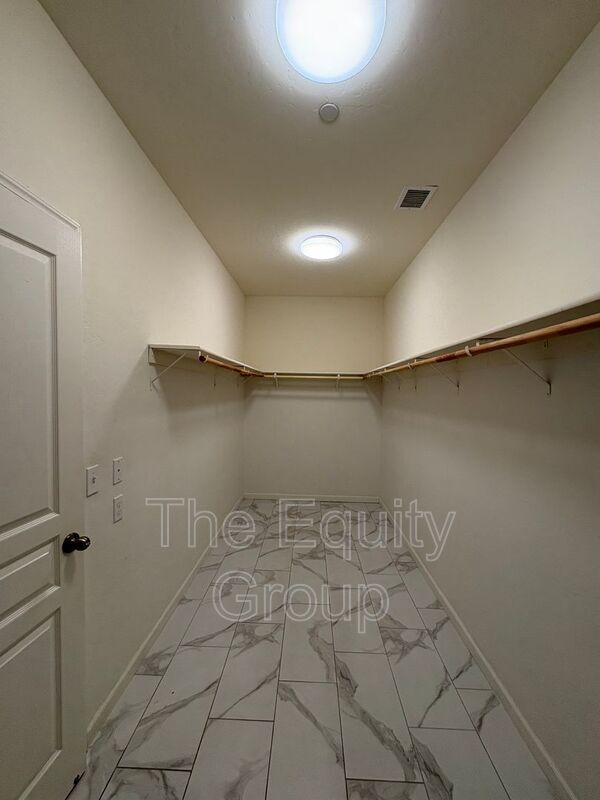 Building Photo - 2310 Cortner St