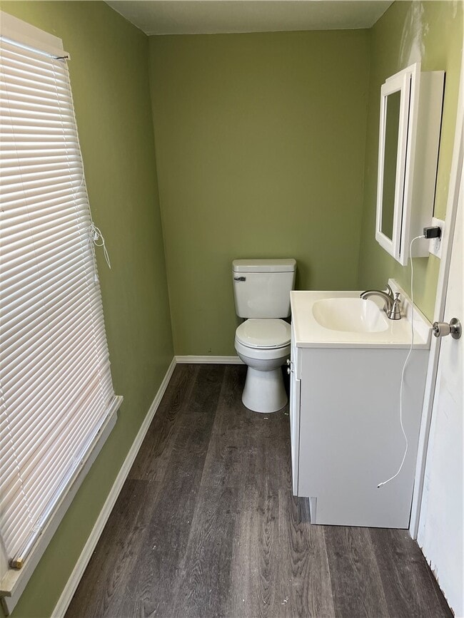 Building Photo - 210 Sullivan St