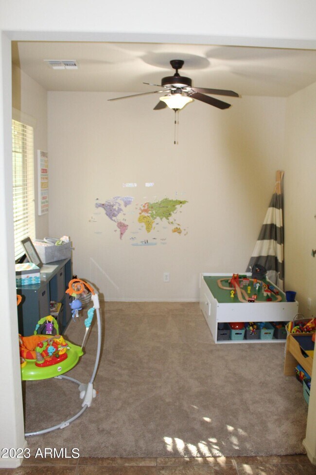 Building Photo - 3457 S Swan Dr