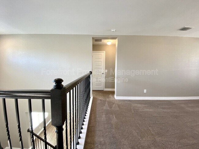 Building Photo - 1206 Ranch Falls
