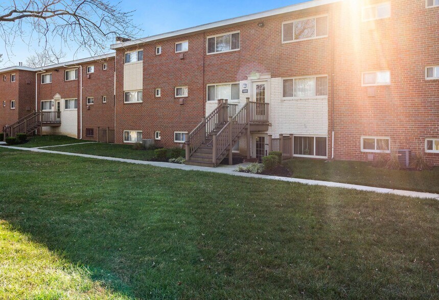 Barclay Square Apartments 2077 Woodbourne Ave Baltimore MD 21239