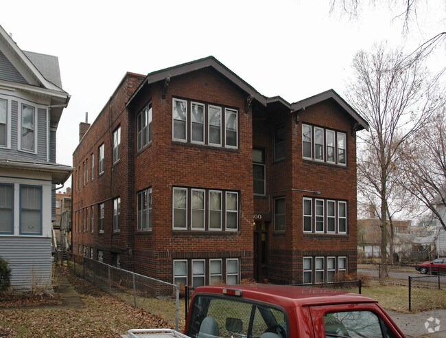 Building Photo - 3200 Fremont Ave S