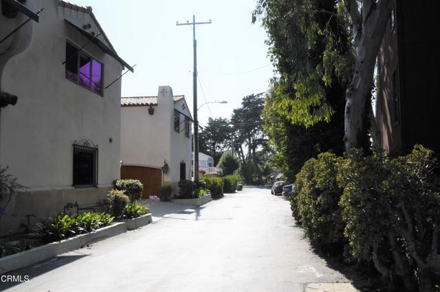 Building Photo - 1539 Vista Del Mar Dr