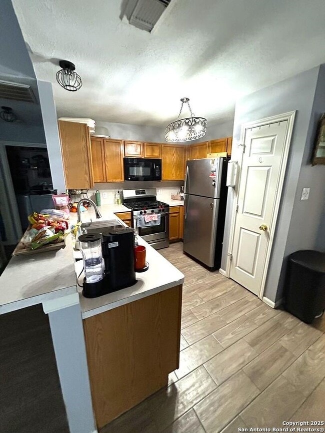 Building Photo - 4210 Field Meadow Dr