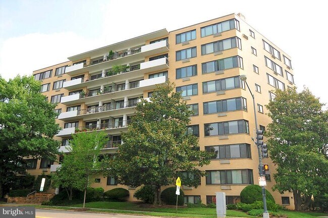 Building Photo - 3601 Wisconsin Ave NW