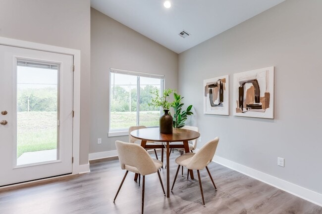 Building Photo - Falcon Falls-Maxwell Plan