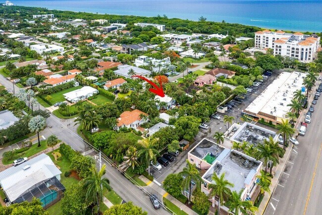 Building Photo - 902 E Boca Raton Rd