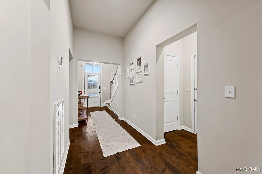 Building Photo - 10504 Duncannon Trl