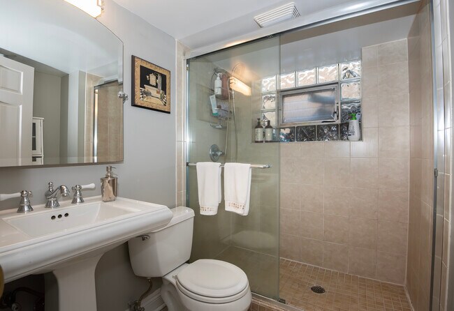 Building Photo - 8253 Karlov Ave