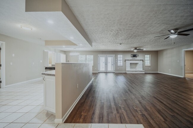 Building Photo - SHORT TERM - Spacious 3-Bedroom home with Wrap-Around Porch