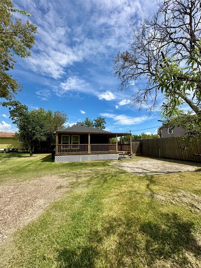 Building Photo - 2349 Avenue D