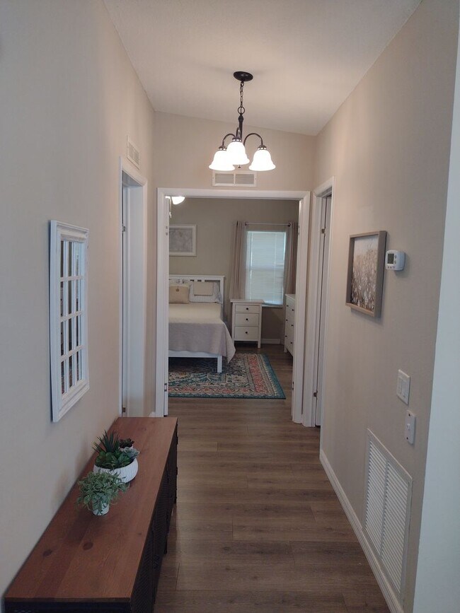 Building Photo - Remodeled Home in the Villages-Move in Ready